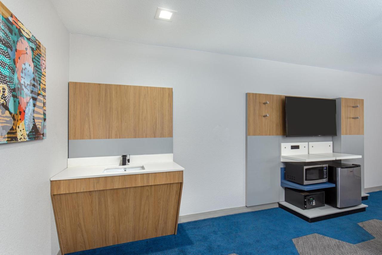 Microtel Inn & Suites By Wyndham Manchester - Newly Renovated Exterior foto